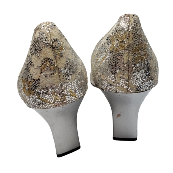 Street Feet | Glam Metallic Silver Floral Pointed Toe Block Heel Pumps Women's 9 - Picture 5 of 12